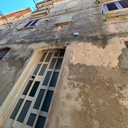 Apartment Mena Rome
